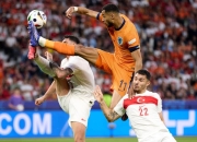 ac米兰体育官网-捷克队在欧预赛淘汰赛中取得突破性胜利