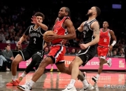 milan.com-NBA季后赛擂台赛引发激烈球迷讨论