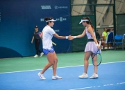 米兰体育官网-网球女子双打决赛选手配合默契