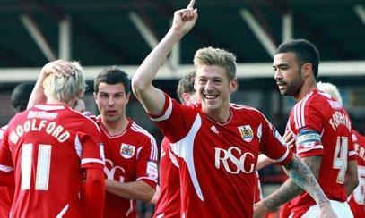 关于巴恩斯利主场告捷，保持保级希望的信息