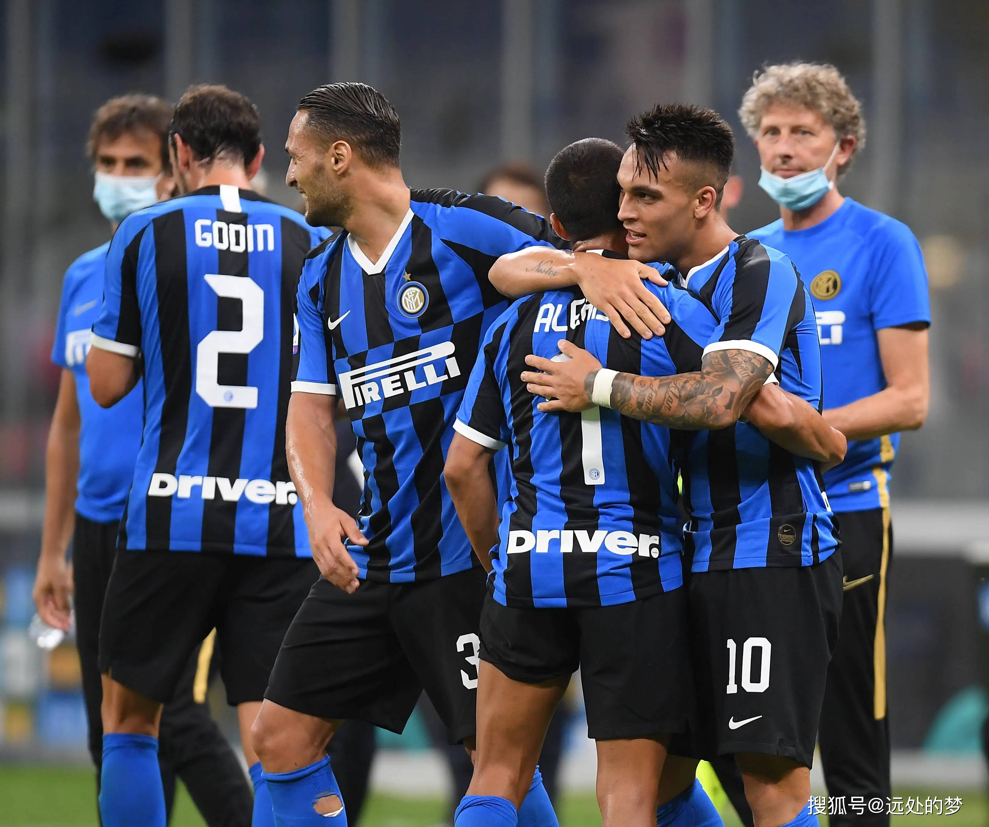 那不勒斯球队实力强劲，逼平对手