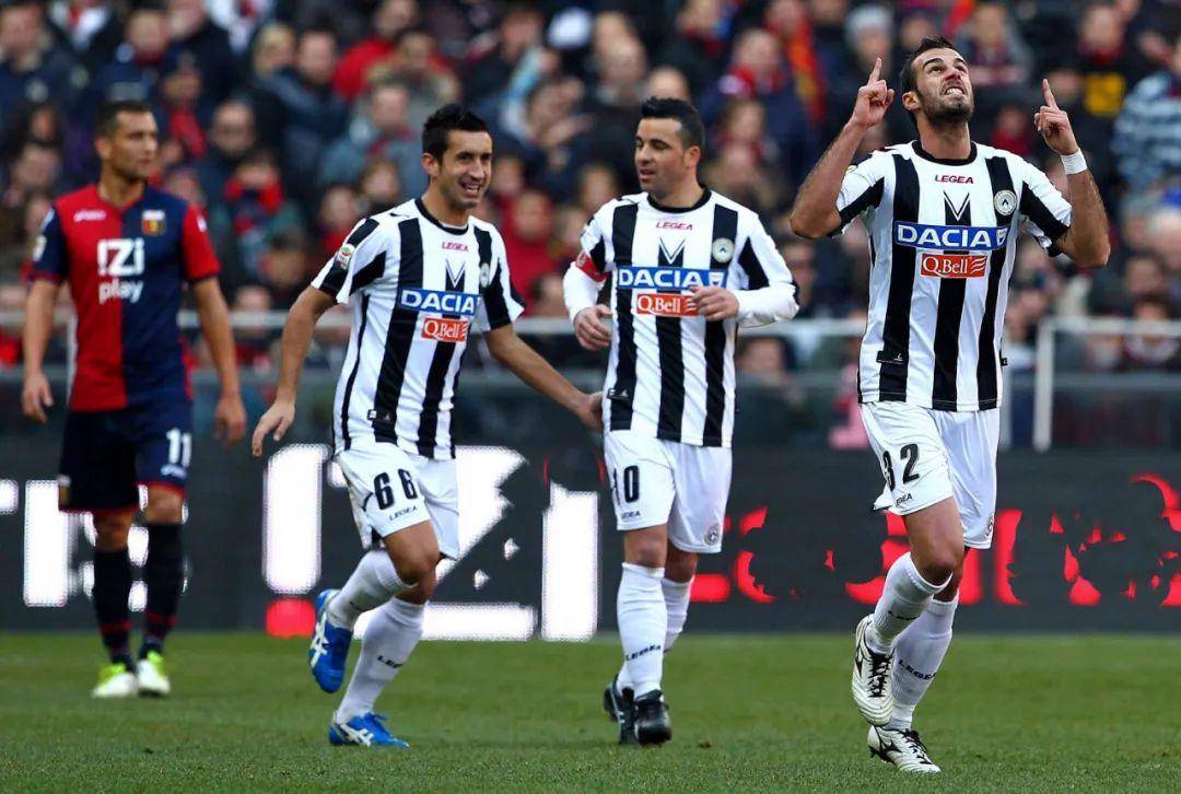 那不勒斯球队实力强劲，逼平对手