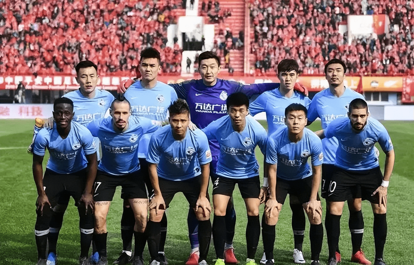 战术调整带来全新风貌,球队变得更强大 战术调整带来全新风貌,球队变得更强大