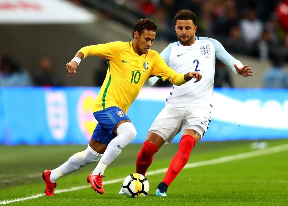 阿尔维斯客场困难取胜,士气大增的简单介绍 阿尔维斯客场困难取胜,士气大增的简单介绍