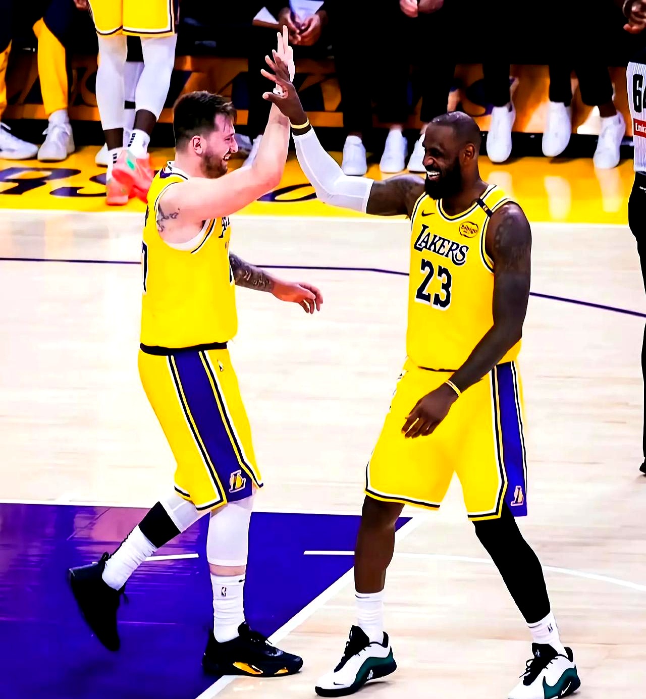 勇士喜迎四连胜，稳定西部第二位置