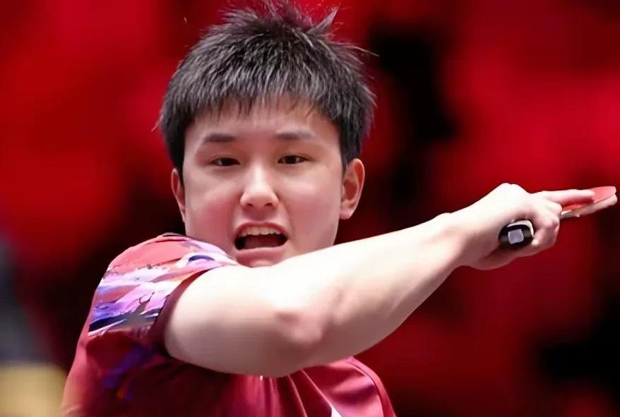 双方磨刀霍霍,阵容齐整引发球迷热议 双方磨刀霍霍,阵容齐整引发球迷热议