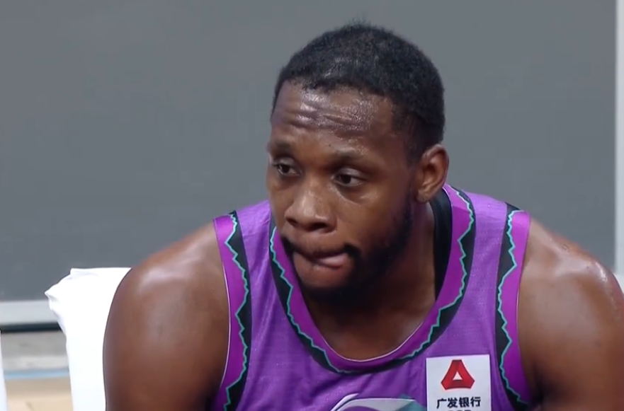 青岛男篮遭遇逆袭，积分榜下跌至第九的简单介绍