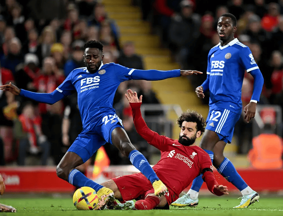 尼斯击败马赛，挺进法甲联赛前四