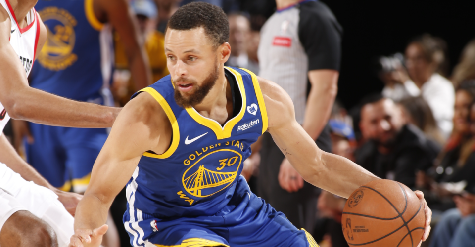 勇士横扫开拓者，终结四连败