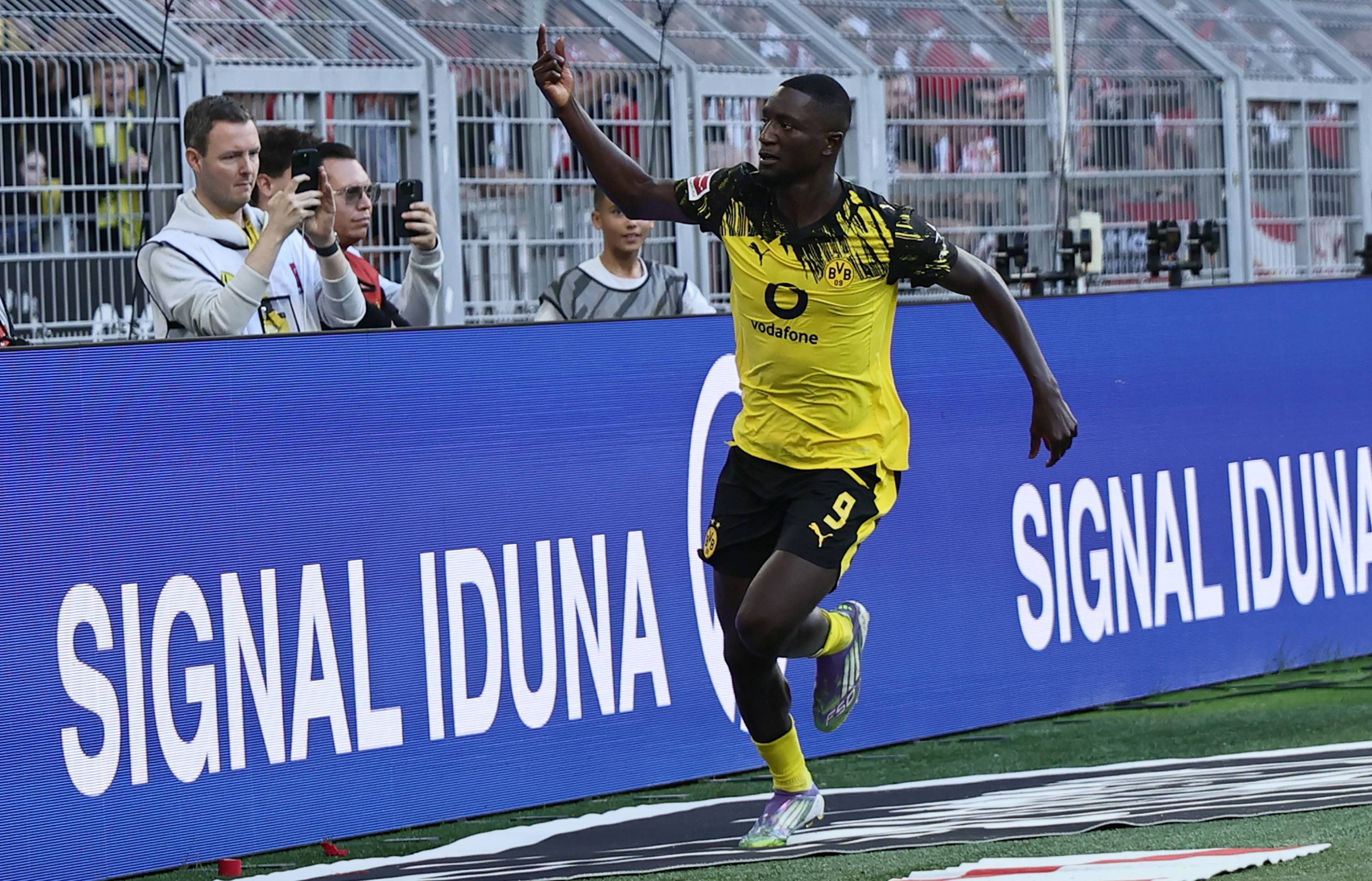 多特蒙德止跌反弹，德甲排名逐渐回升