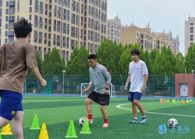 关于球队揭示新战术，备战重要比赛的信息