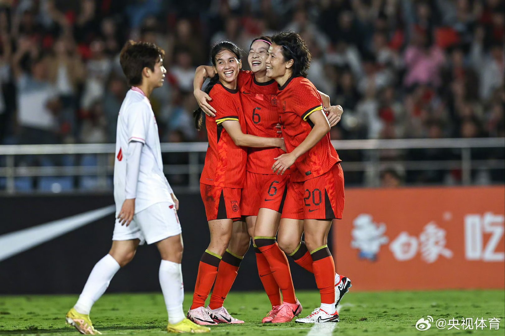 喀麦隆女足历史性首次进军八强